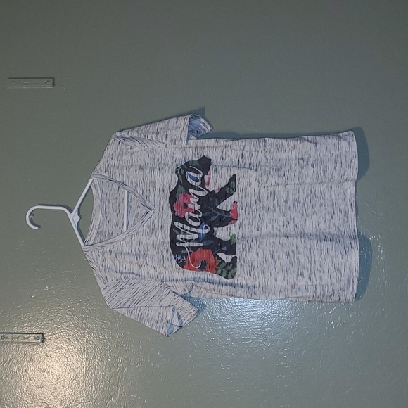 Mama Bear Tee - Picture 1 of 3